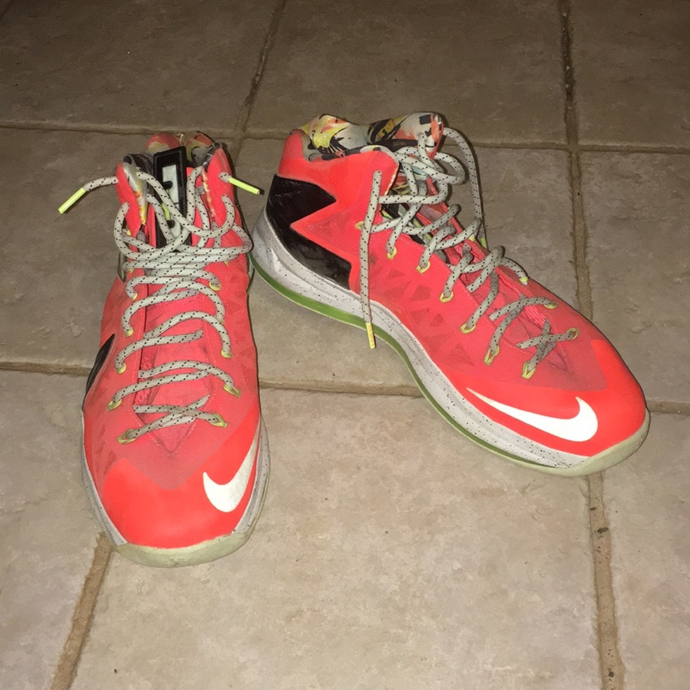 Retro Nike Lebron 10s